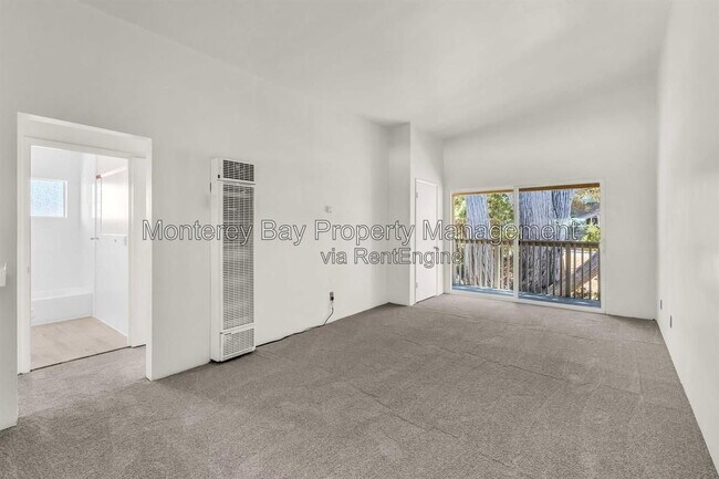 Building Photo - 420 Lighthouse Ave