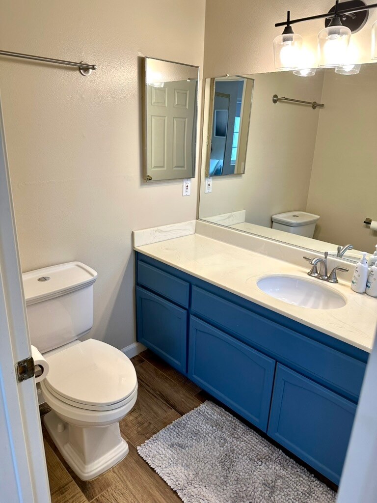 Building Photo - 537 N Adams St