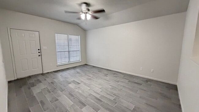 Building Photo - 2706 Vernice Loop