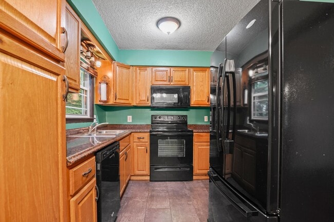 Building Photo - 8141 Bonnafair Dr