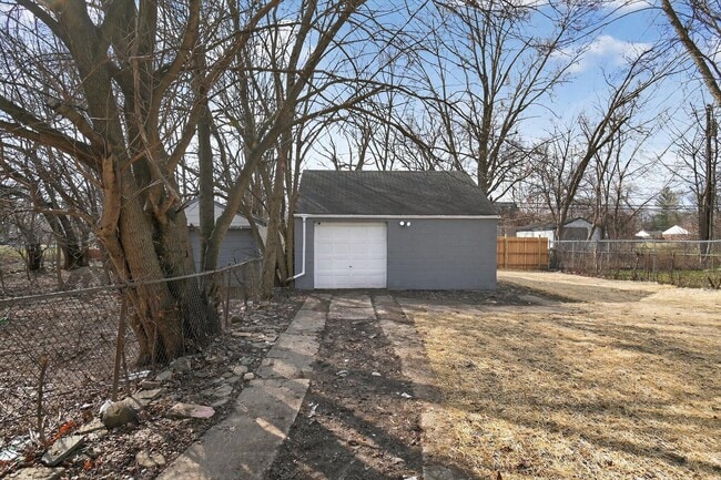 Building Photo - 8449 Penrod St