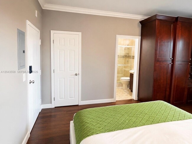 Building Photo - 3025 Indian Creek Dr