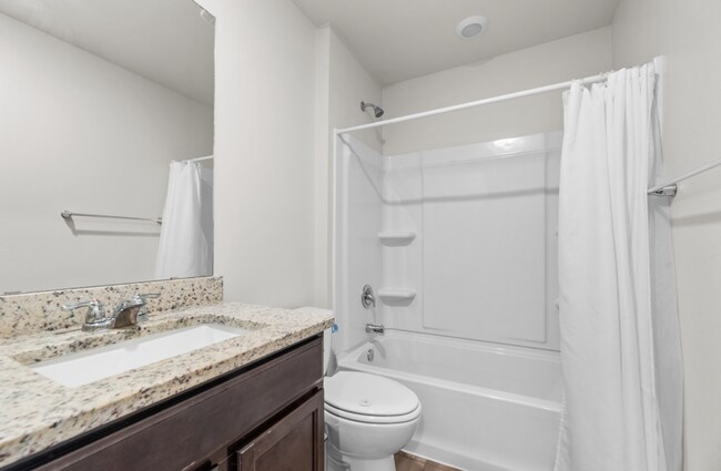 Building Photo - Rental Listing – London ISD
