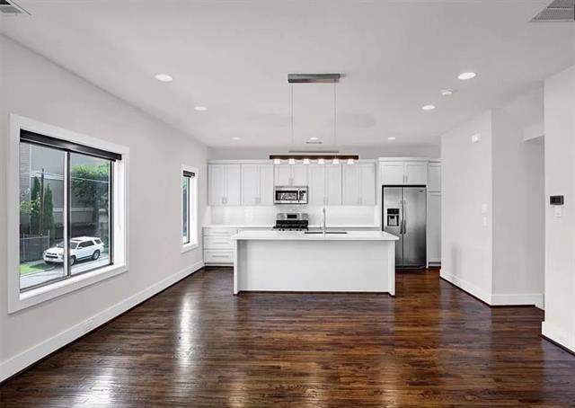 Building Photo - 5604 Lindell Ave