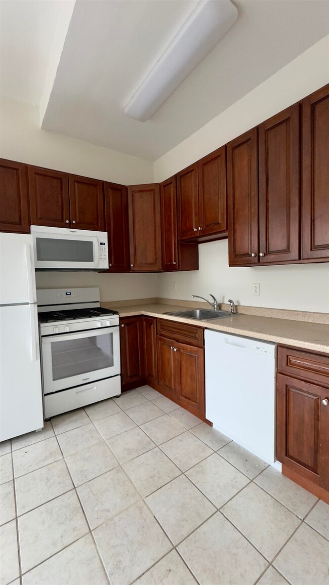 Building Photo - 99 Lembeck Ave