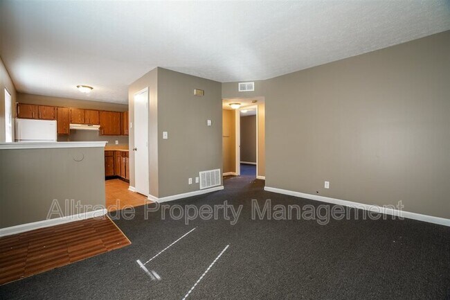 Building Photo - 1315 Huntington Ln