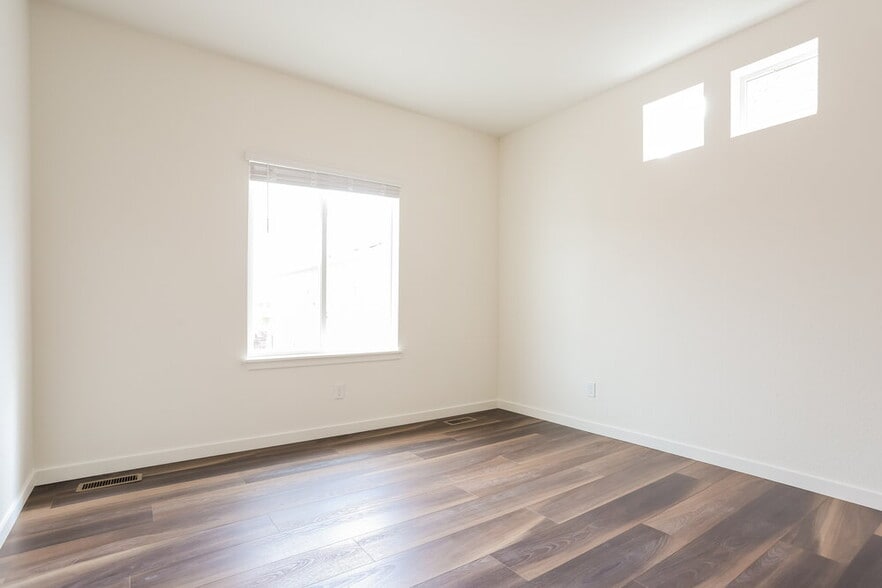 Building Photo - 18596 E 47th Pl