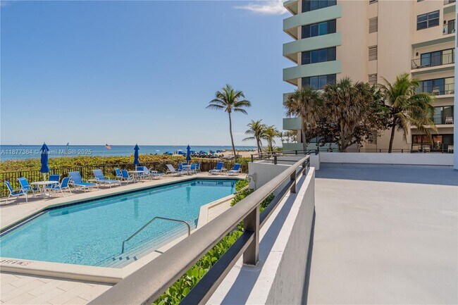 Building Photo - 1500 N Ocean Blvd