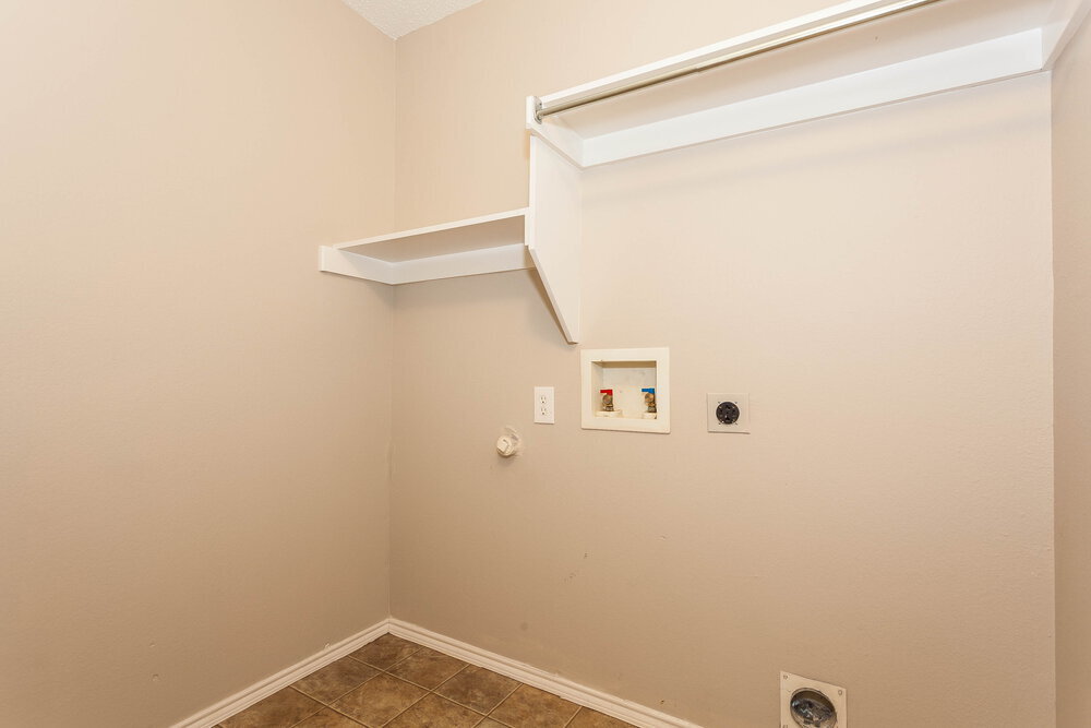 Building Photo - 1100 Greenbend Dr