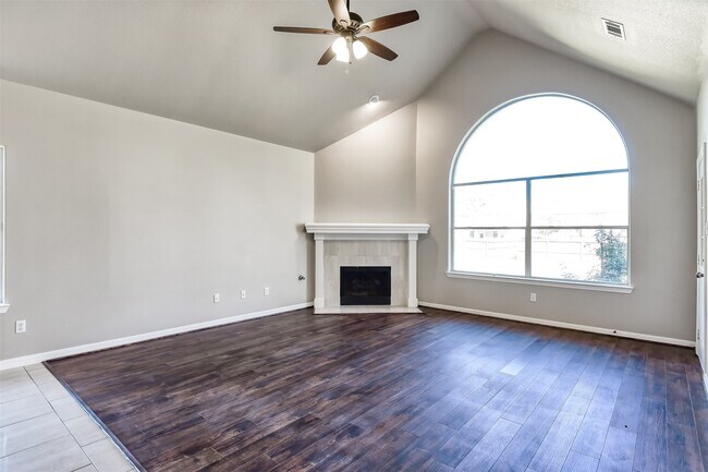Building Photo - 7502 Wedgewood Dr