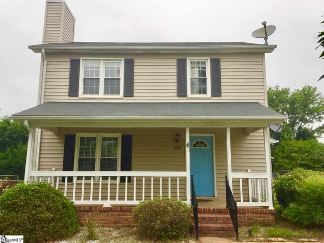 Building Photo - 305 Laurel Tree Ln