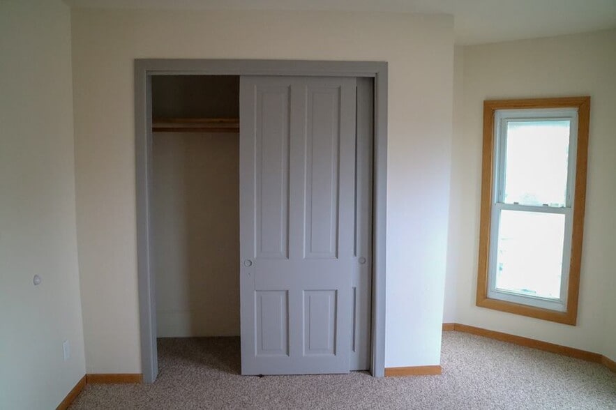 Building Photo - N64W24170 Main St