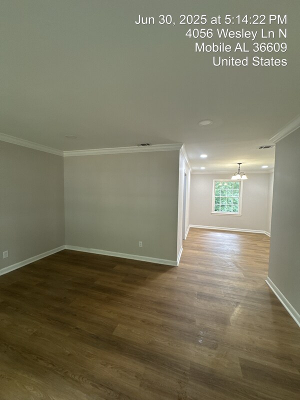 Building Photo - 4056 S Wesley Ln