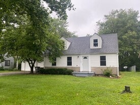 Building Photo - 1102 Lindberg Rd