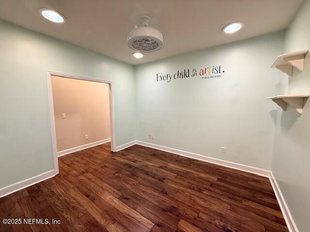 Building Photo - 7860 Turnstone Cir E