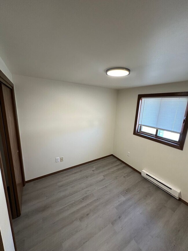 Building Photo - 416/418 17th Ave