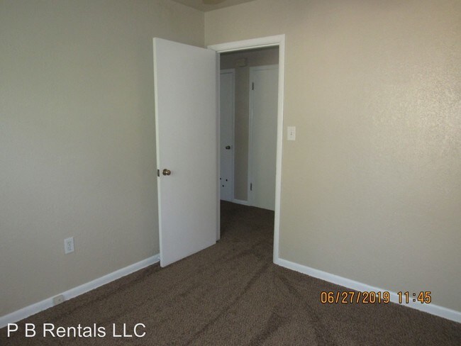 Building Photo - 3 br, 1.5 bath House - 4615 SW Beta Avenue