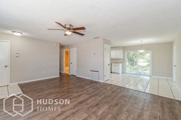 Building Photo - NOW AVAILABLE! 1296 Huntington Ln, Rockled...