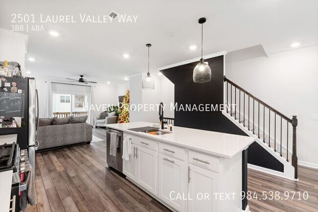Building Photo - 2501 Laurel Valley Way
