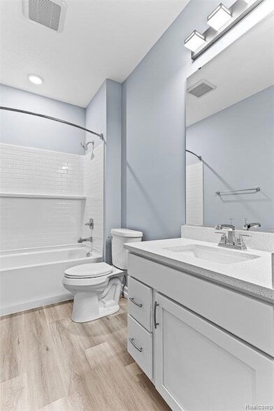 Building Photo - 711 W Windward Way