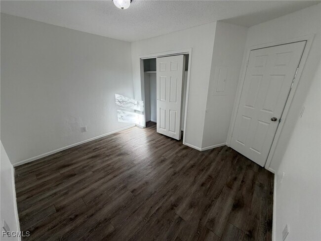 Building Photo - 2708 Broadway