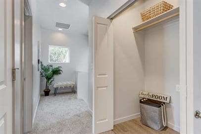 Building Photo - 2318 S Phillippi St