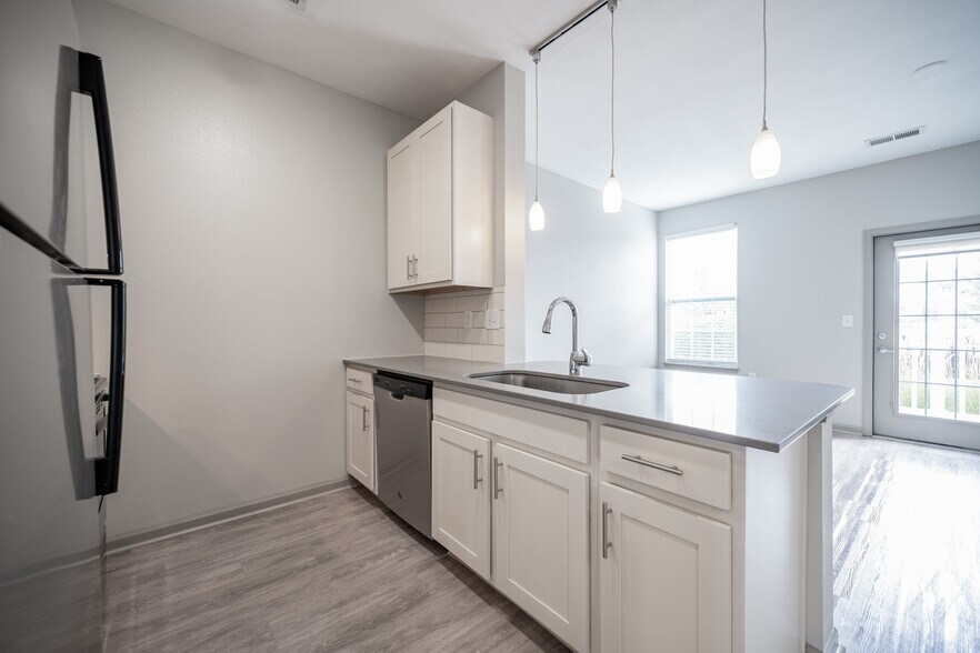 The Avenue at Polaris Apartments 8321 Seattle Ave Columbus OH 43240 Apartment Finder