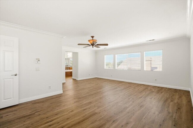 Building Photo - 37559 Durwent Dr