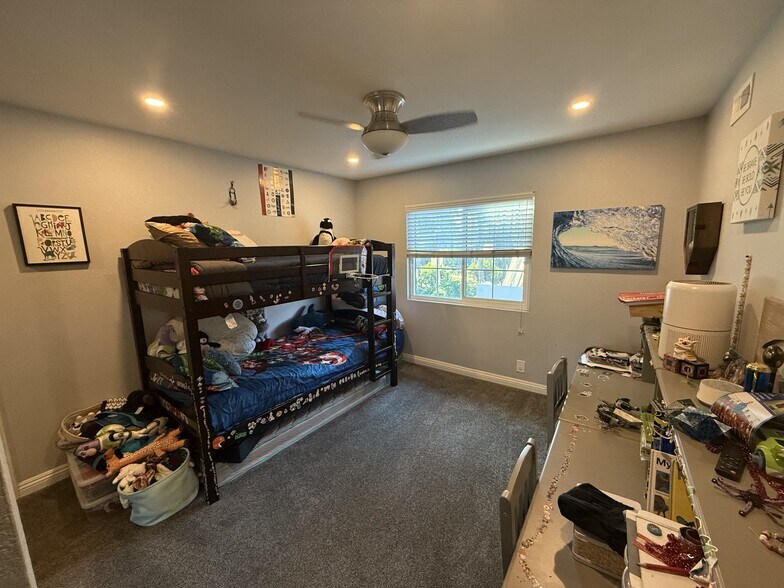 Building Photo - 4130 Porte de Palmas