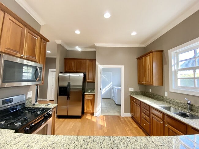 Building Photo - Four Bedroom Townhouse w/ Garage in Seagrass Station!