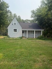 Building Photo - Adorable 4 Bed 1 bath Baldwinsville Cottage