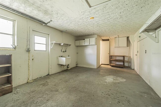 Building Photo - 7714 Belah Dr