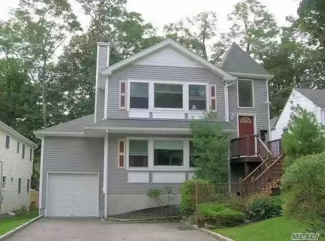 Building Photo - 18 Hillcrest St
