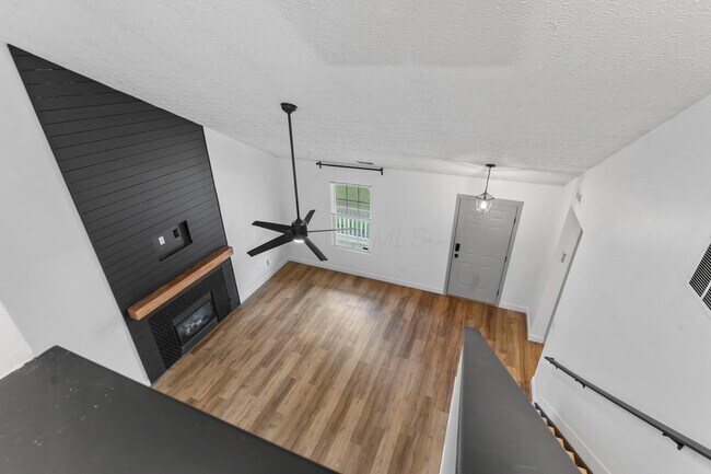 Building Photo - 2641 River Look Dr