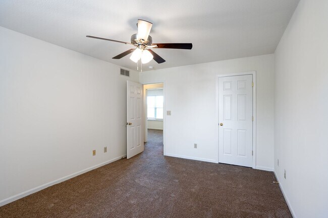 Building Photo - 3504-3506 Delmar Ct.