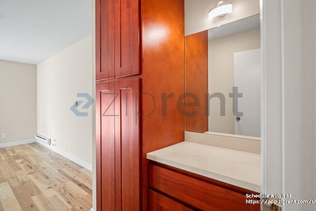 Building Photo - 2666 Kentworth Way