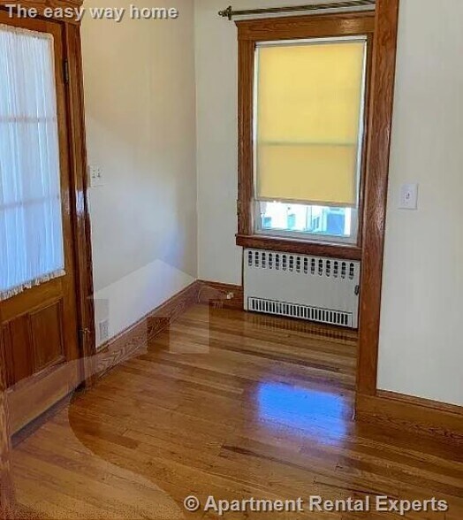 Building Photo - 19 Adams St