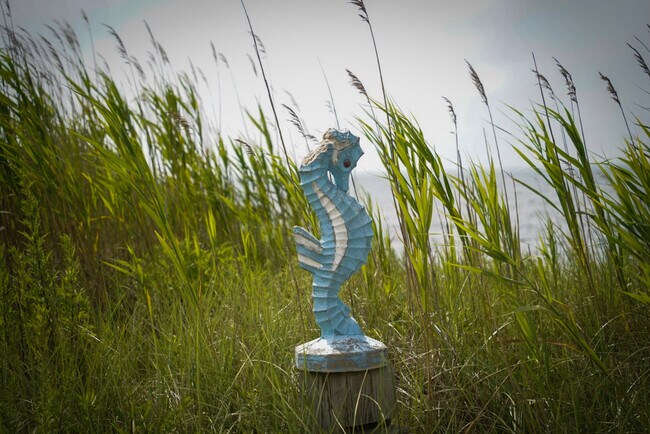 Building Photo - 27 Bayview Ave