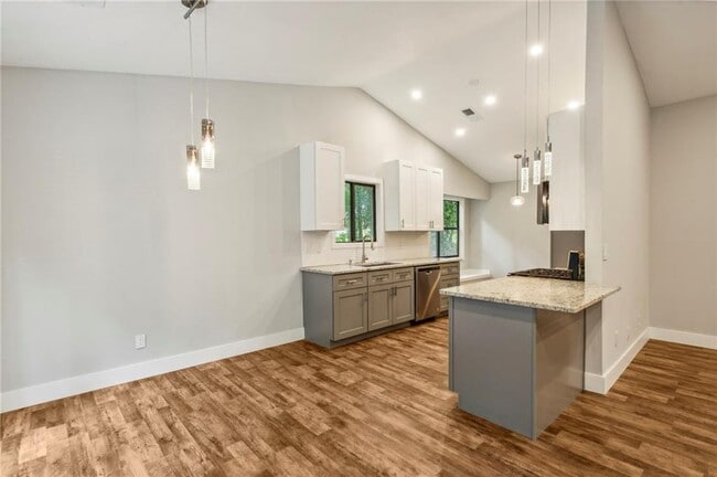 Building Photo - 3415 Owens Pass NW