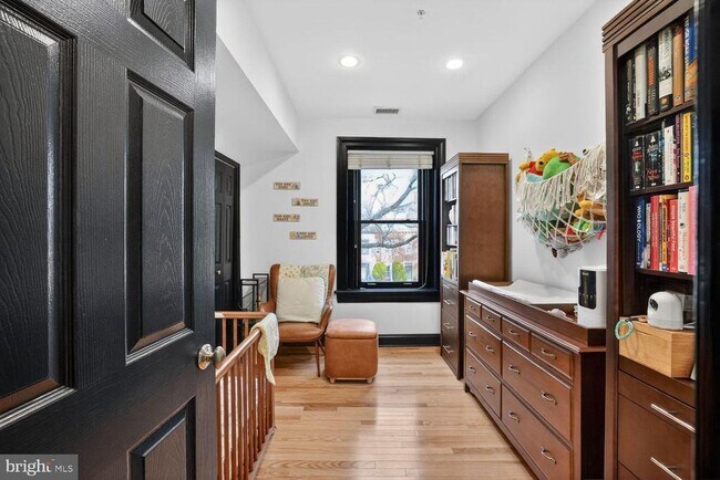 Building Photo - 150 Rhode Island Ave NW