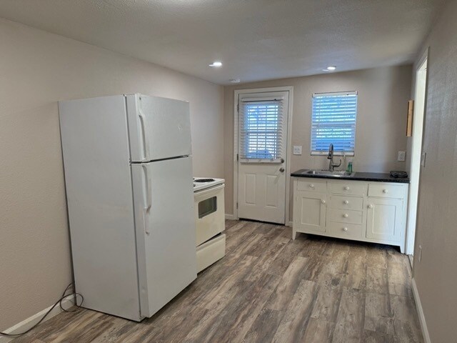 Building Photo - 1034 Prune St