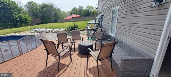 Building Photo - 5001 Old Bartholows Rd