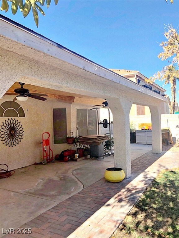 Building Photo - 9560 Summerfest St