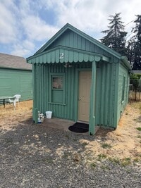 Building Photo - Great Studio Home!