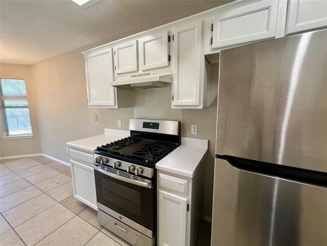 Building Photo - 1156 Tetbury Ln