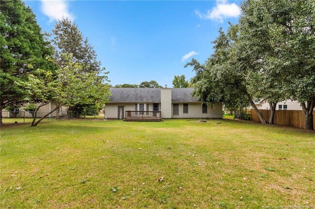 Building Photo - 6924 Woodmark Dr