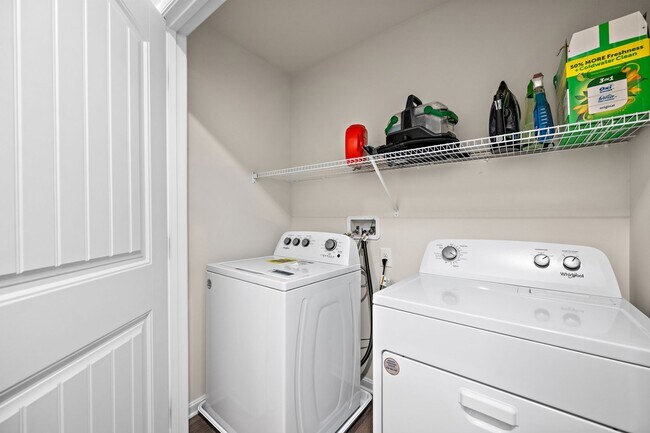 Building Photo - 121 Kennison Ln