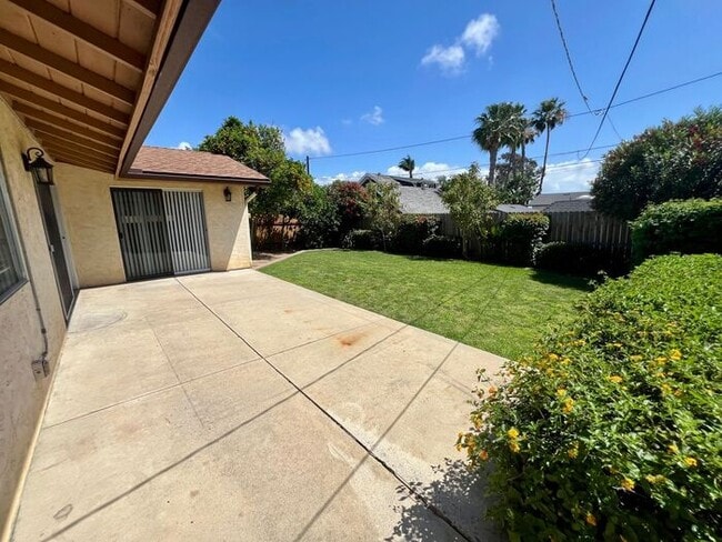 Building Photo - Welcome to your new home in the heart of Pacific Beach!