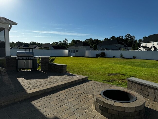 Building Photo - Grand 2 story home in Bluewater Rise