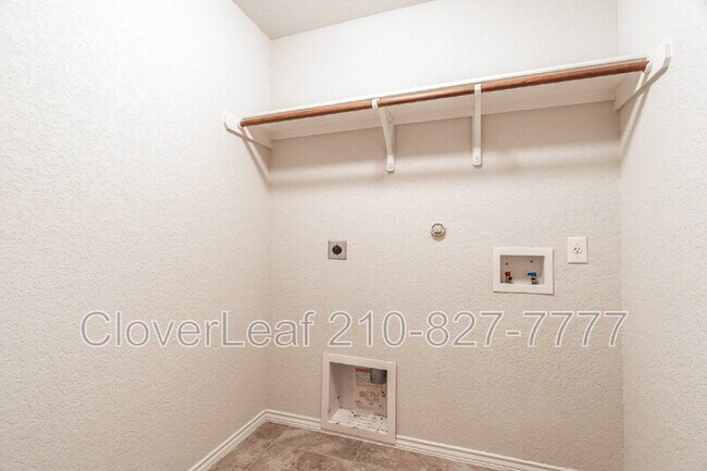 Building Photo - 8439 Painted Wagon